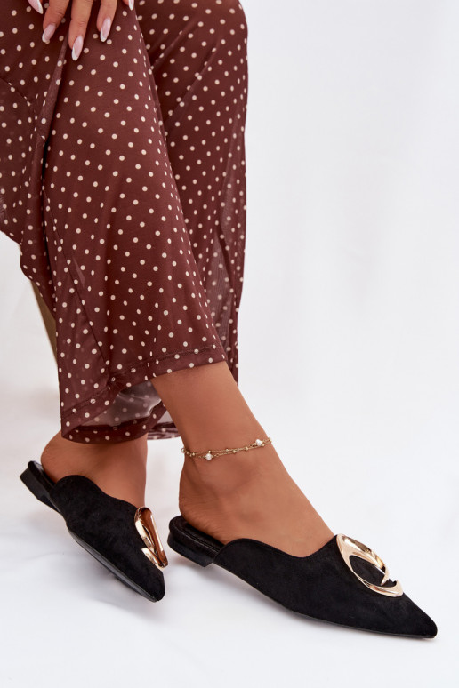Chinelos femininos Mule Com decorações cor douradam Detalem cor preta Galvella