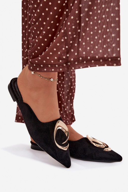 Chinelos femininos Mule Com decorações cor douradam Detalem cor preta Galvella