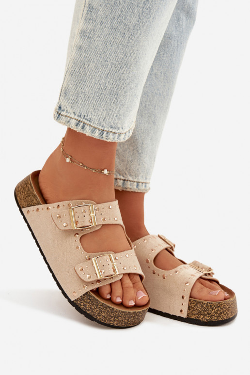 Chinelos femininos Ze cor douradami com fivelasmi E pregos cor de marfim Tervina