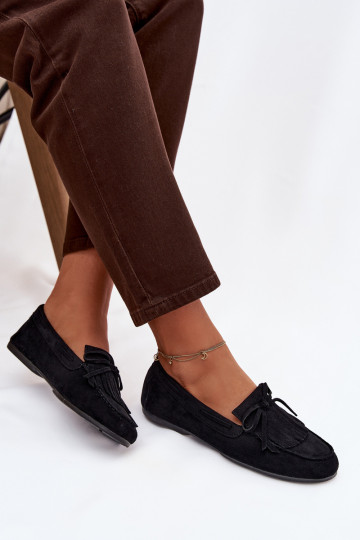 Mocassins femininos pretos com franjas Janelisse
