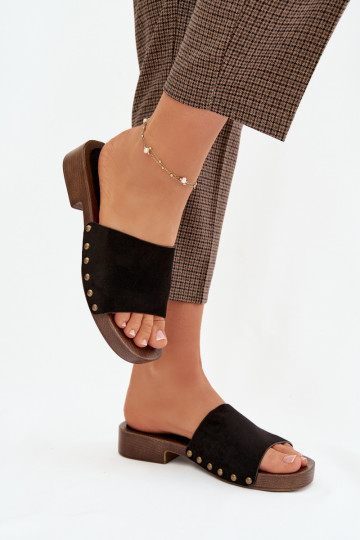 Chinelos femininos com salto largo Ze cor douradami Pregos cor preta Girella 2