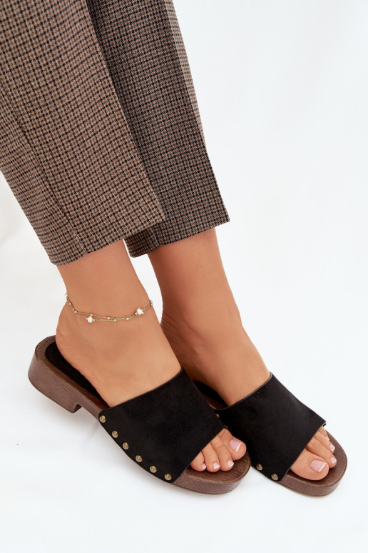 Chinelos femininos com salto largo Ze cor douradami Pregos cor preta Girella