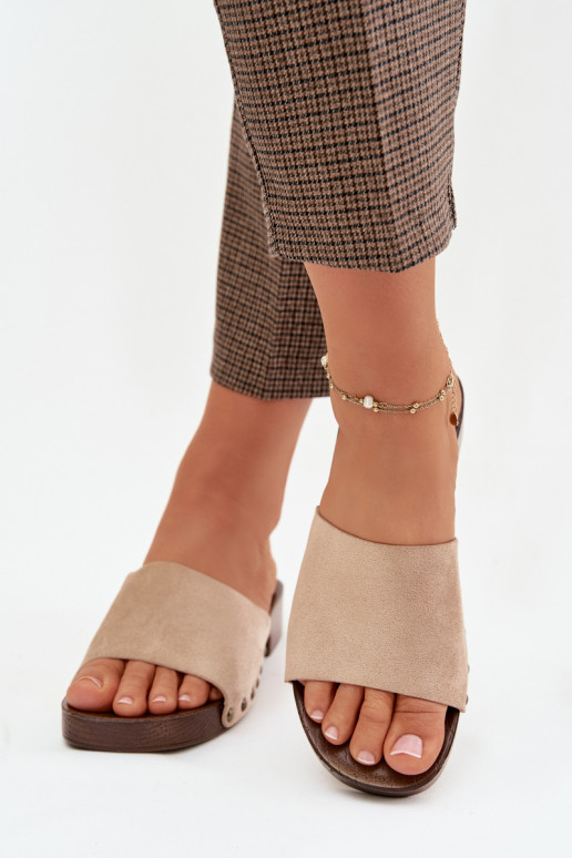 Chinelos femininos com salto largo Ze cor douradami Pregos bege Girella