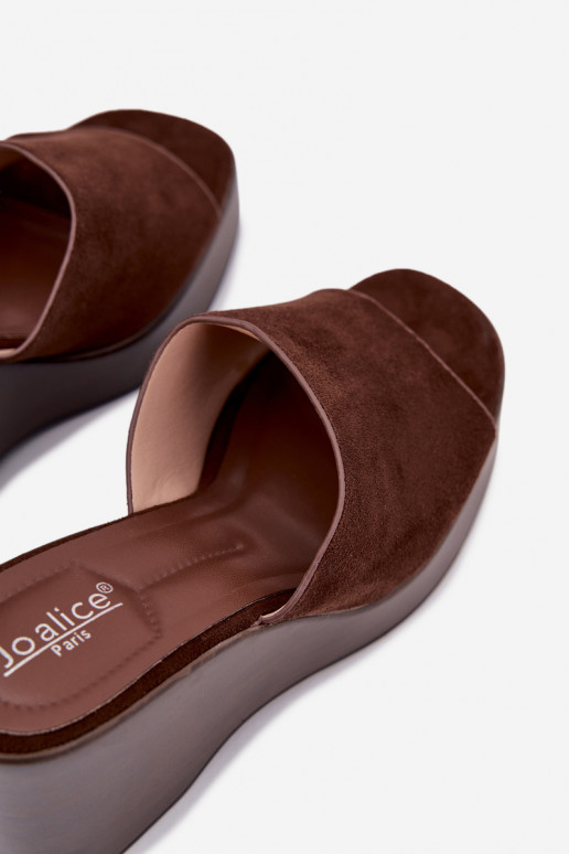 Chinelos femininos Em uma cunha CzekoladoParae Ravelia