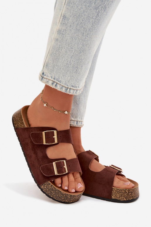 Chinelos femininos com uma plataforma Ze cor douradami com fivelasmi cor marrom Tovessa