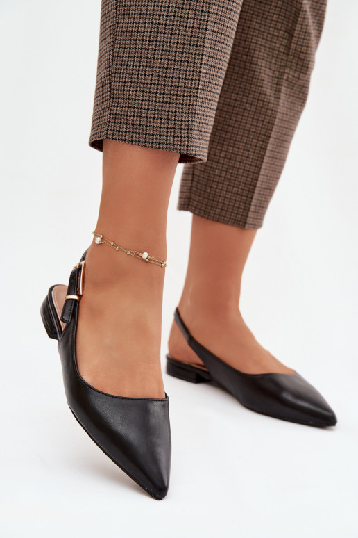 Bailarinas com fivelas douradas cor preta Iverelle