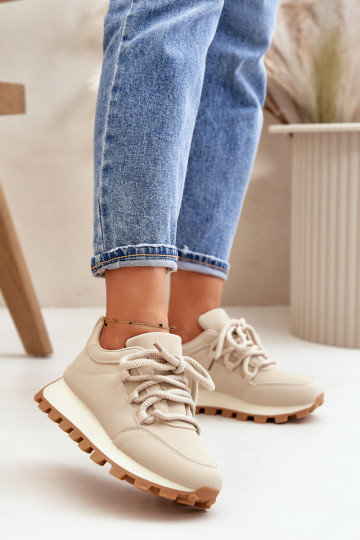 Tênis modelo Sneakers com plataforma em couro sintético na cor areia Riadella