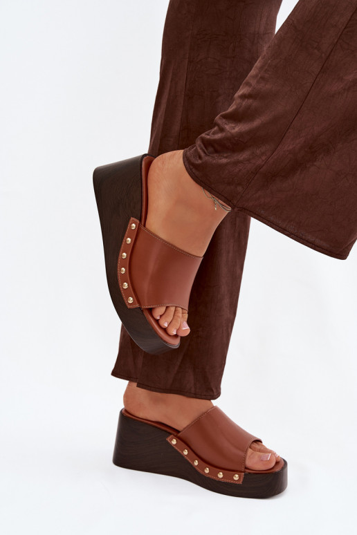 Chinelas femininas de plataforma dourada Arionne, cor marrom