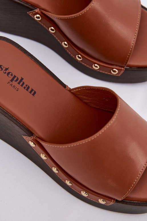 Chinelas femininas de plataforma dourada Arionne, cor marrom