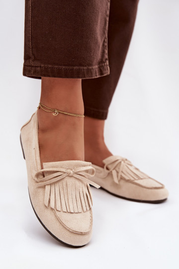 Mocassins femininos cor de marfim com franjas Janelisse 2