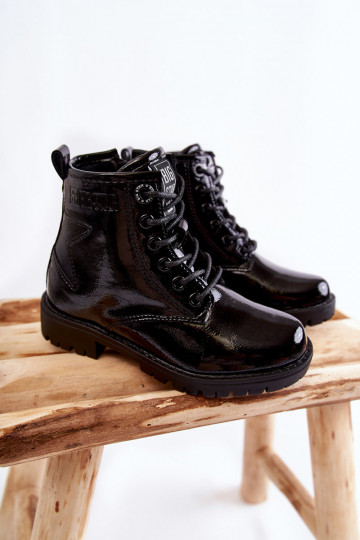 Botins infantis forrados com efeito de verniz Big Star II374045 na cor preta 2