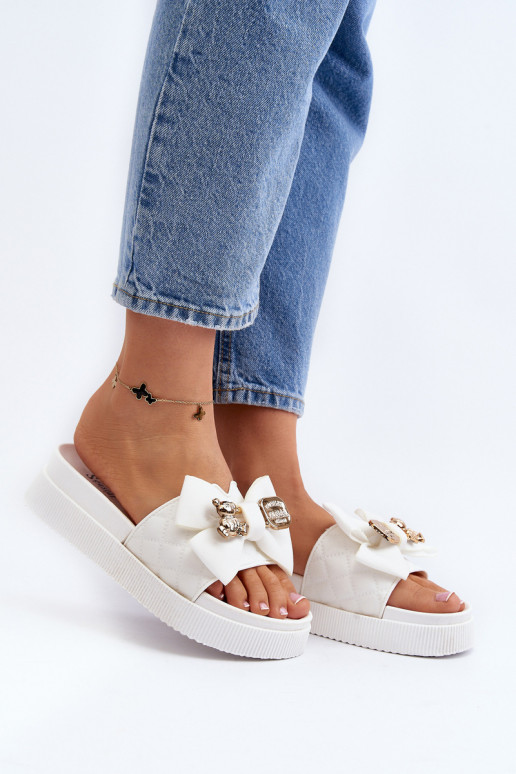 Feminino Chinelos com fitas i ursinhos de pelúciam cor branca Katterina