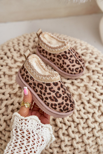 Botas infantis de neve forradas com estampas de pele de leopardo e pelinho dentro na cor marrom Vilabria