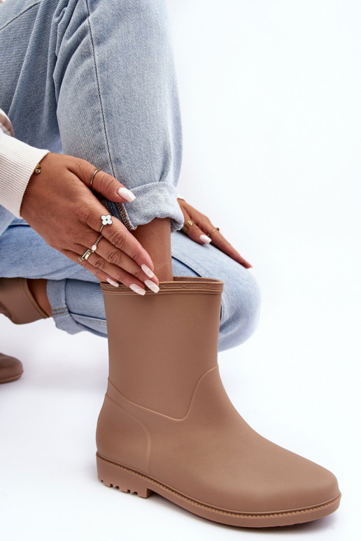 À modalo clássico Feminino Um modelo atraente Botas de borracha bege Solihia
