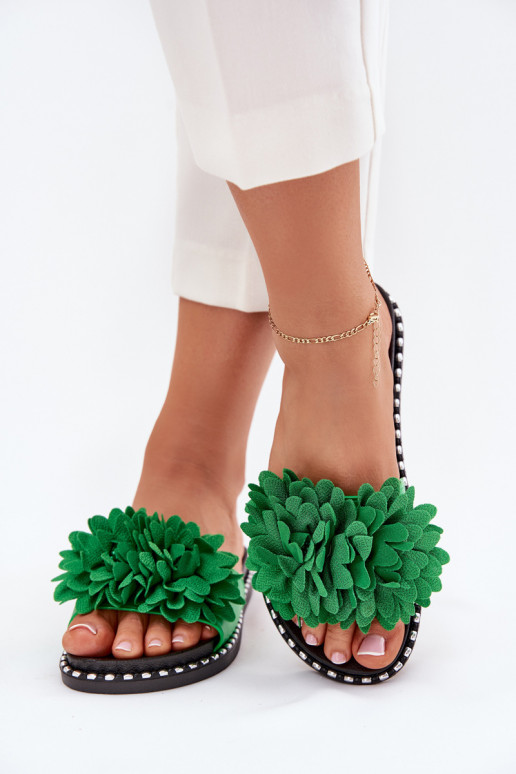 Chinelos femininos Ozdobione com motivos floraisami cor verde Cellanen