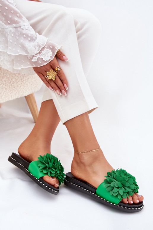 Chinelos femininos Ozdobione com motivos floraisami cor verde Cellanen