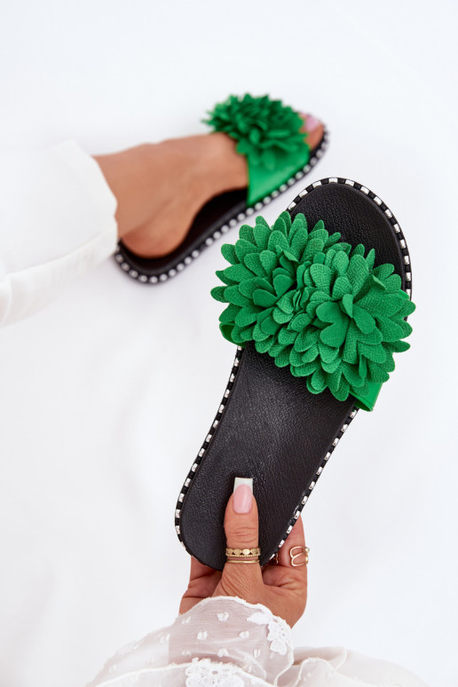 Chinelos femininos Ozdobione com motivos floraisami cor verde Cellanen