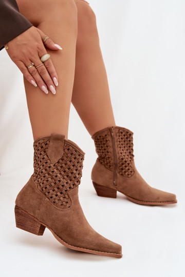 Botins femininos vazados com saltos na cor marrom Ferissa 2