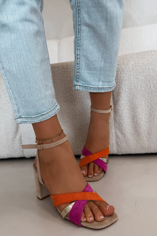 Sandálias femininas de salto alto com listras de camurça ecológicaoParae bege Karilora