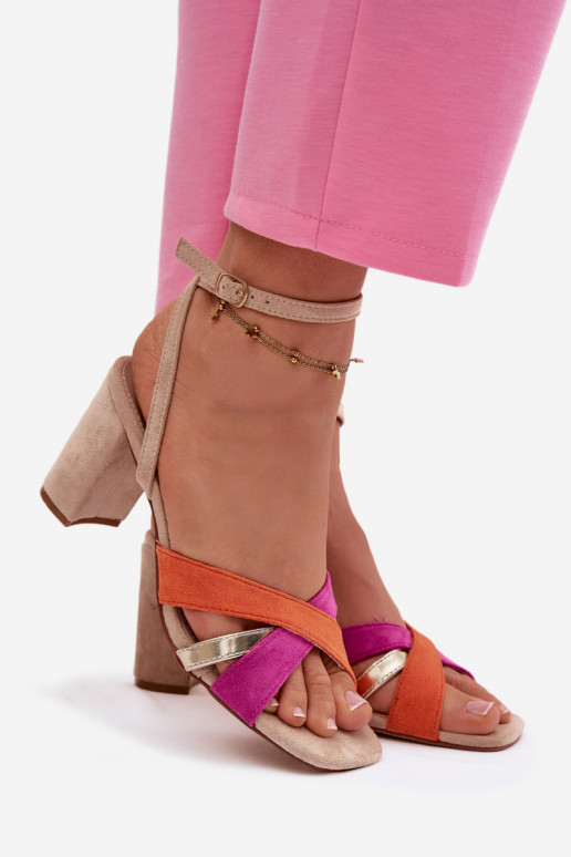 Sandálias femininas de salto alto com listras de camurça ecológicaoParae bege Karilora