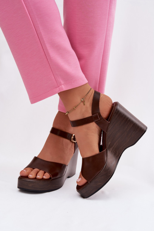 Sandálias femininas Em uma cunha Eko Pele CzekoladoParae Parilisse