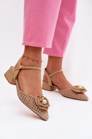 Sandálias femininas Klocke Com decorações Detalem bege Vionessa 2