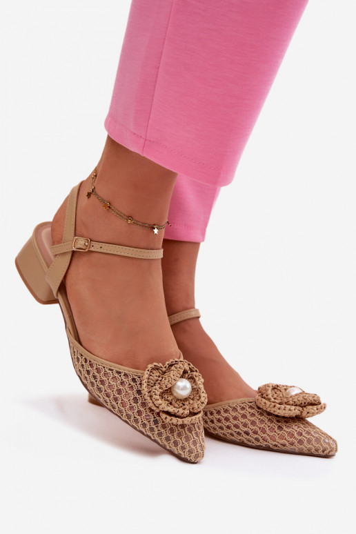 Sandálias femininas Klocke Com decorações Detalem bege Vionessa