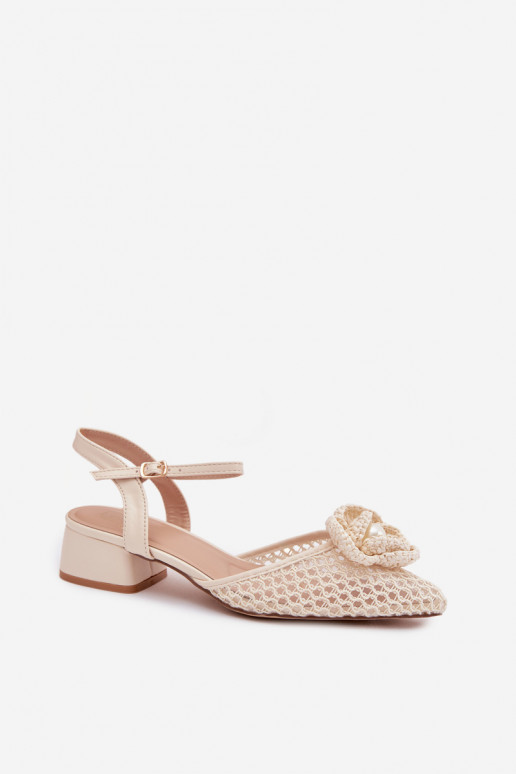 Sandálias femininas Klocke Com decorações Detalem cor de marfim Vionessa