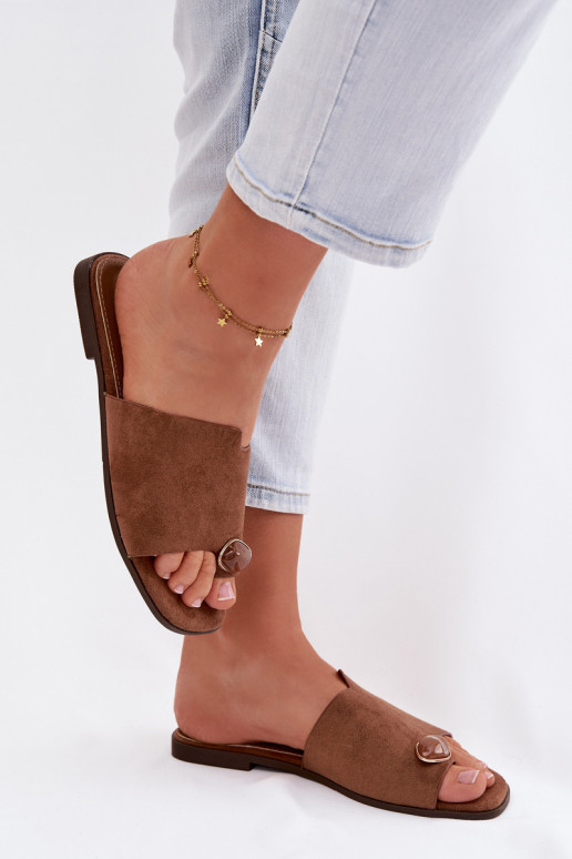 Chinelos Apartamento feminino Com decorações Detalem de camurça ecológicaoParae cor marrom Selavine