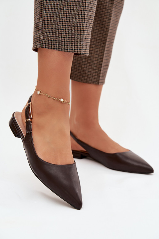 Ballets Iverelle cor chocolate com fivelas douradas