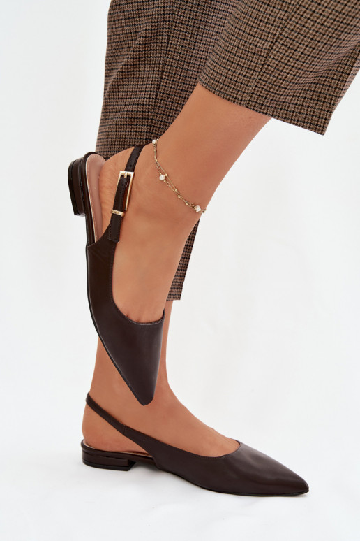 Ballets Iverelle cor chocolate com fivelas douradas