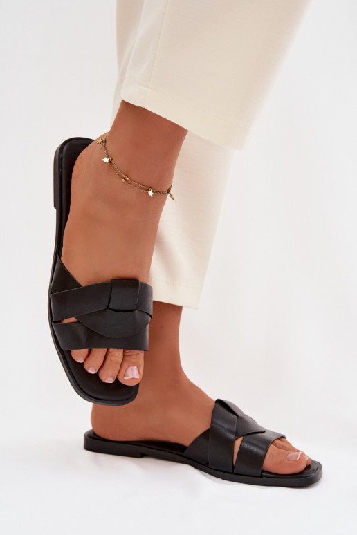 Chinelos Apartamento feminino com listras cor preta Tem que serrissae