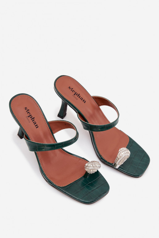 Chinelos femininos com salto fino Com decorações Detalem ButelkoParaa Zieleń Lorissa