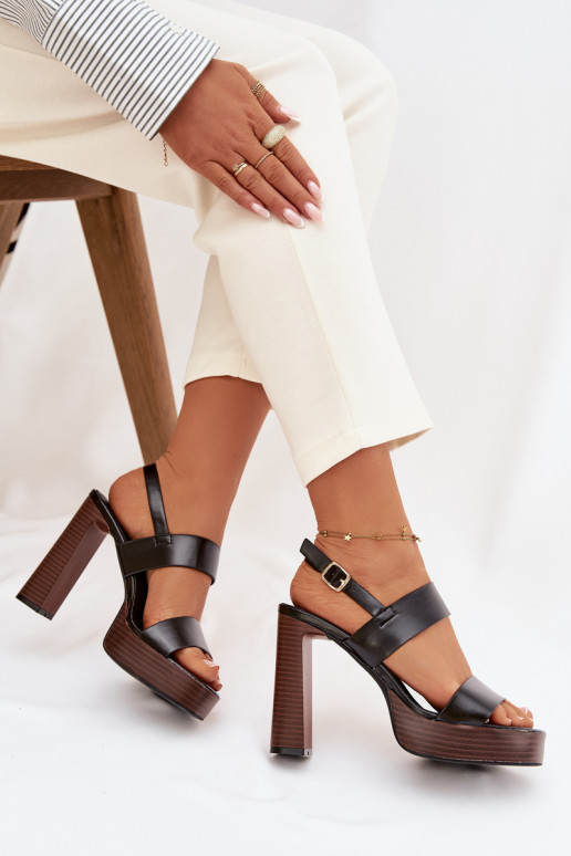 Sandálias femininas de salto alto e plataforma Eko Pele cor preta Hanelia