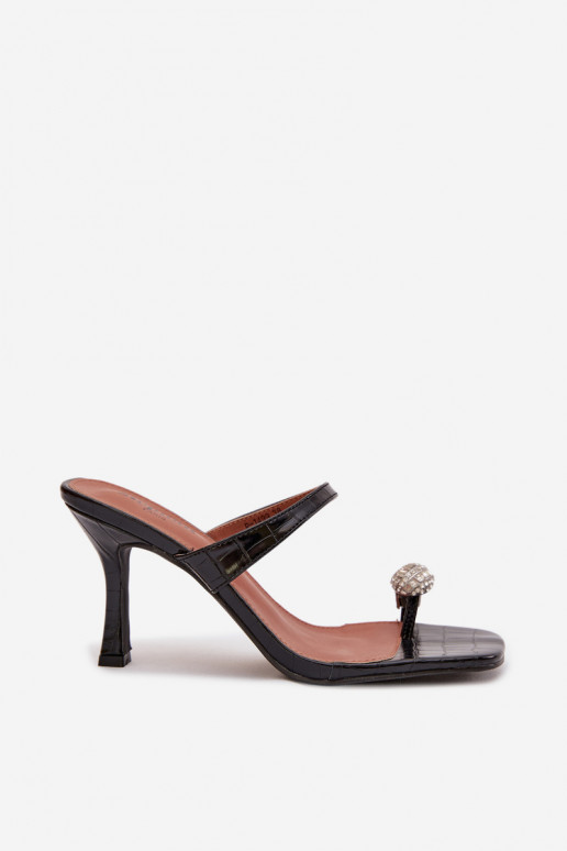 Chinelos femininos com salto fino Com decorações Detalem cor preta Lorissa