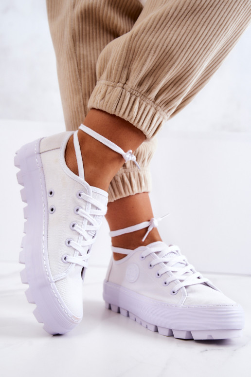 Sapatos femininos com uma plataforma BIG STAR JJ274488 cor branca