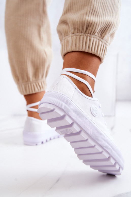 Sapatos femininos com uma plataforma BIG STAR JJ274488 cor branca