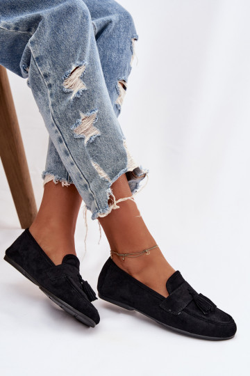 Mocassins femininos com franjas na cor preta