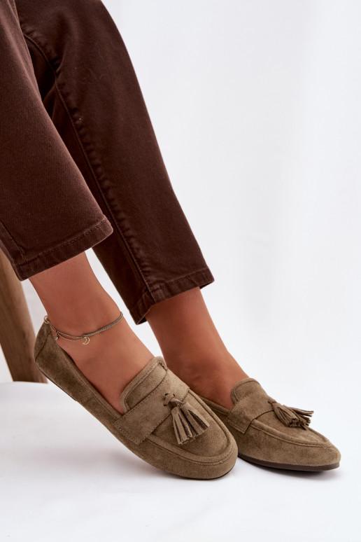 Mocassins femininos com franjas na cor verde