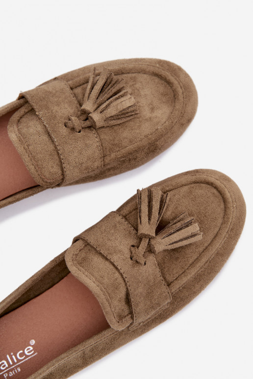 Mocassins femininos com franjas na cor verde