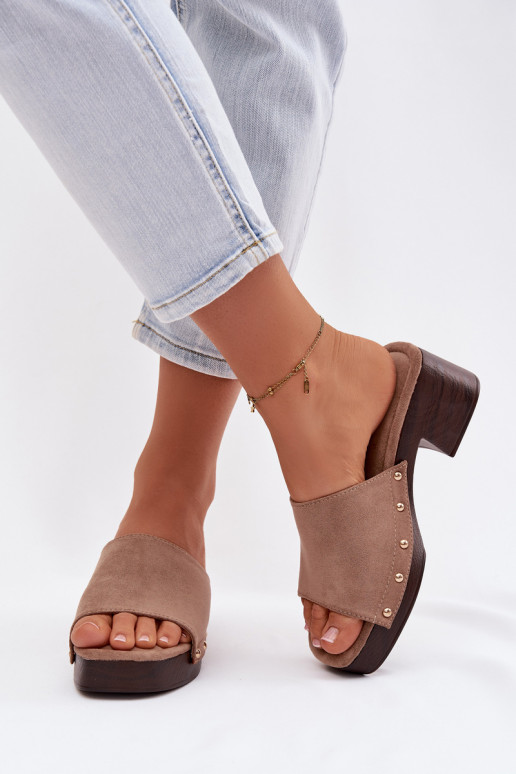 Chinelos femininos Klocke Ze cor douradami Pregos bege Davessa