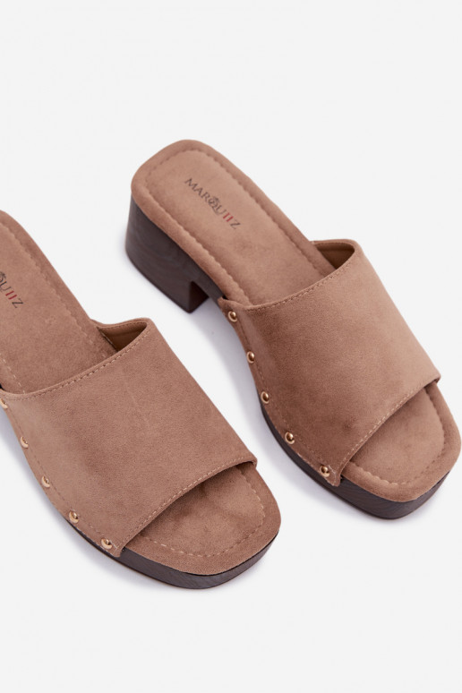 Chinelos femininos Klocke Ze cor douradami Pregos bege Davessa