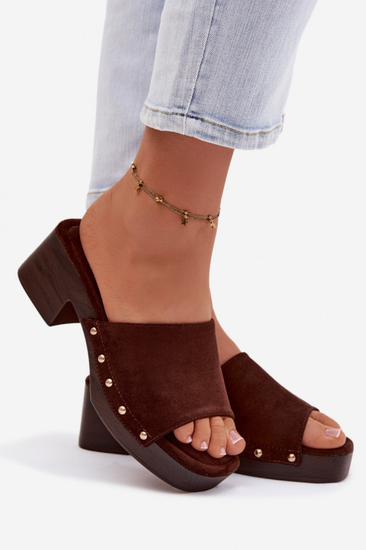 Chinelos femininos Klocke Ze cor douradami Pregos CzekoladoParae Davessa