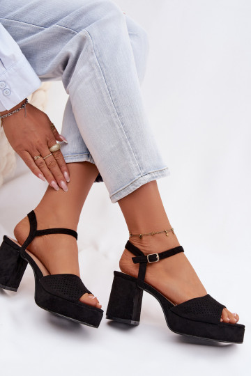 Sandálias femininas de salto altode camurça ecológicau cor preta Iserelle