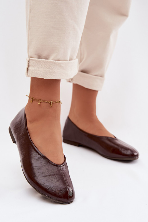 Bailarinas lacadas de couro ecológico CzekoladoParae Selanora