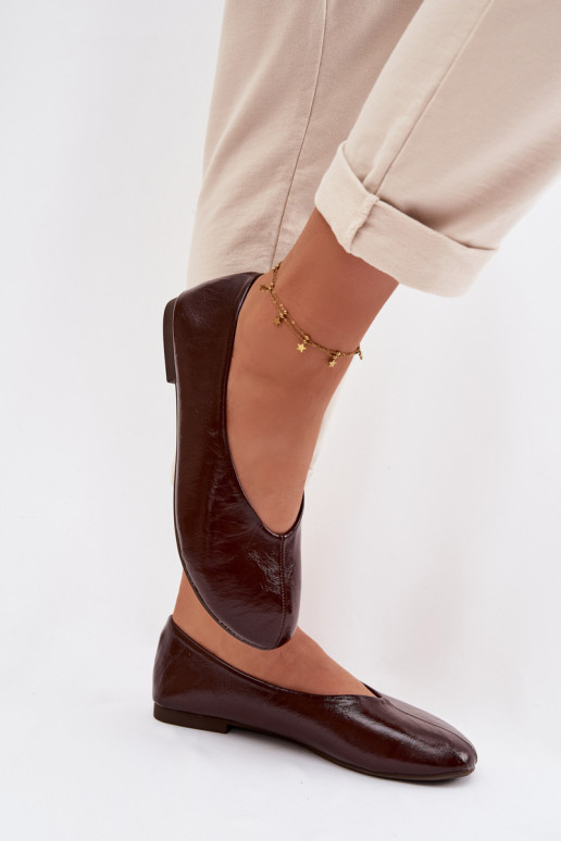 Bailarinas lacadas de couro ecológico CzekoladoParae Selanora