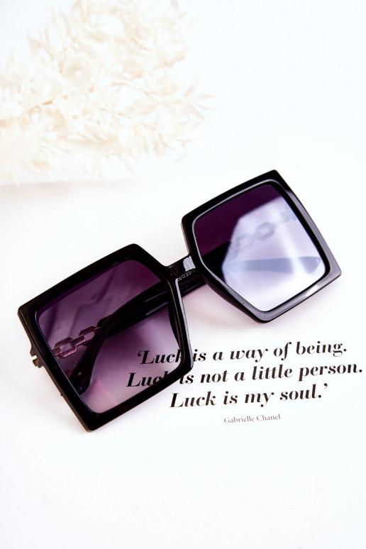 Grande Oculos de sol Quadrado V130043 cor preta