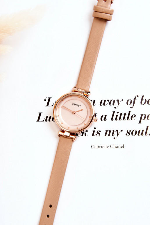 Contraparte feminina Assistir Ernest cor de marfim