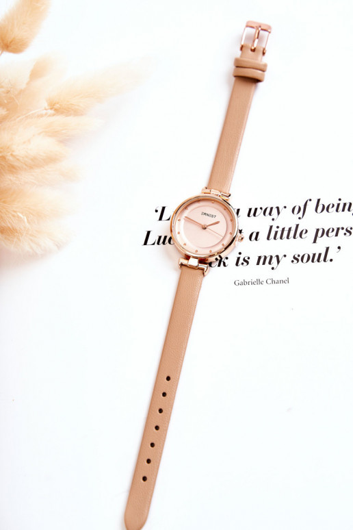 Contraparte feminina Assistir Ernest cor de marfim