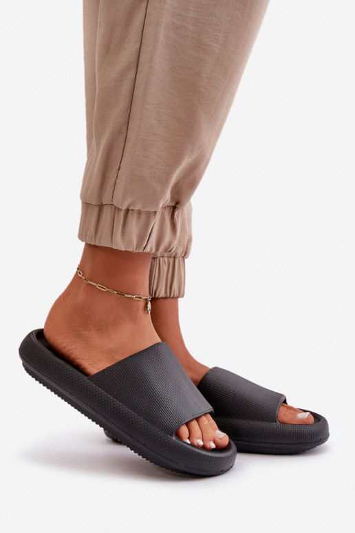 Feminino Chinelos de espuma leves Em uma sola grossa cor preta Querceria